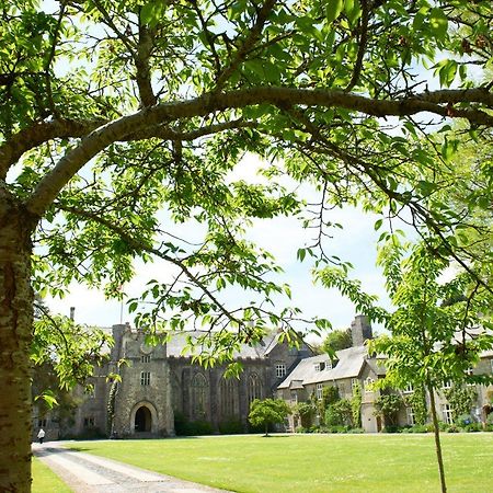 Dartington Hall Totnes Zewnętrze zdjęcie