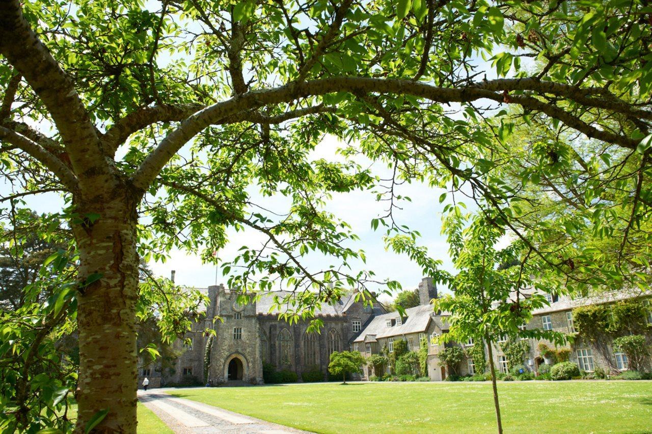 Dartington Hall Totnes Zewnętrze zdjęcie